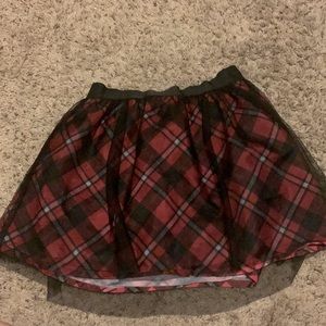 This is a Disney girl’s skirt (10/12)!